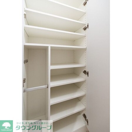 コンフォリア・リヴ板橋の物件内観写真